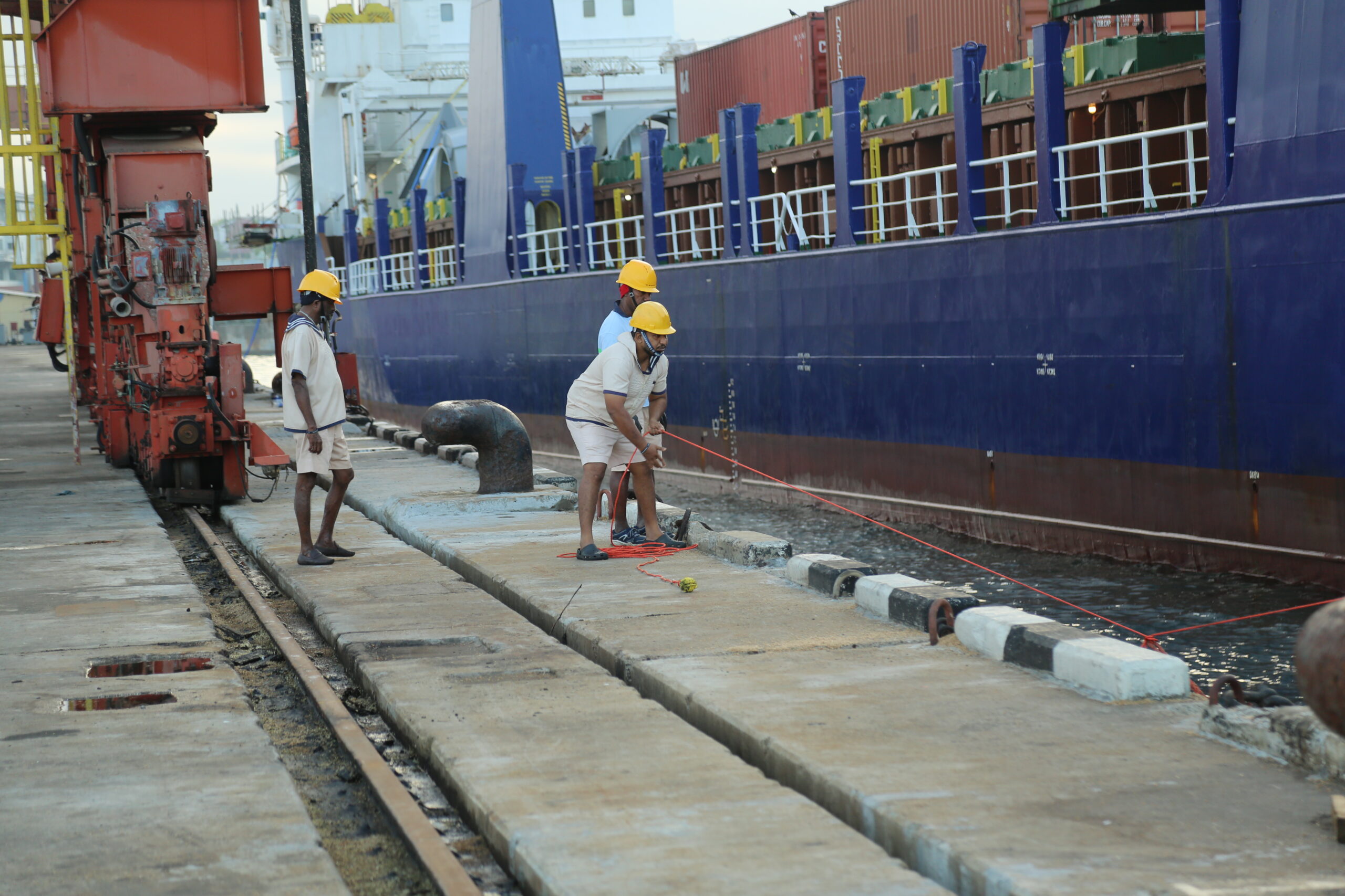 company-page-slider-inner-img